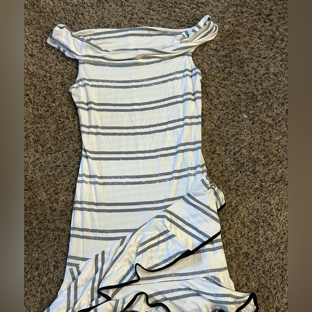 VENUS Asymmetrical Striped Dress - White and Gray